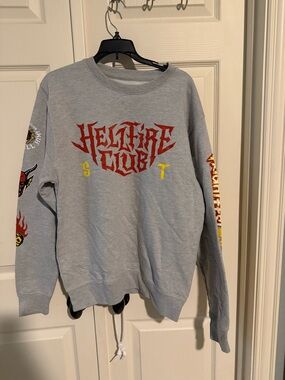 Hellfire Club Graphic Crewneck Sweatshirt - Light Gray